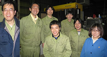 【レーザー加工のベルテックレーザ株式会社】取締役工場長 落合政彦とスタッフです。